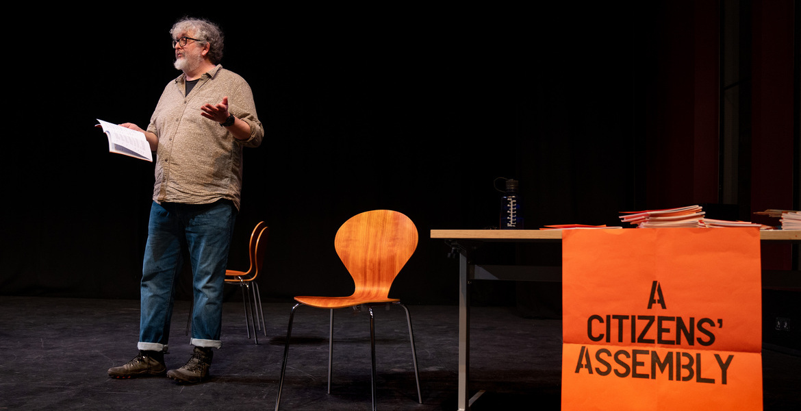Tickets A CITIZENS' ASSEMBLY (ENGLISH), Andy Smith - Vorstellung in englischer Sprache in Karlsruhe